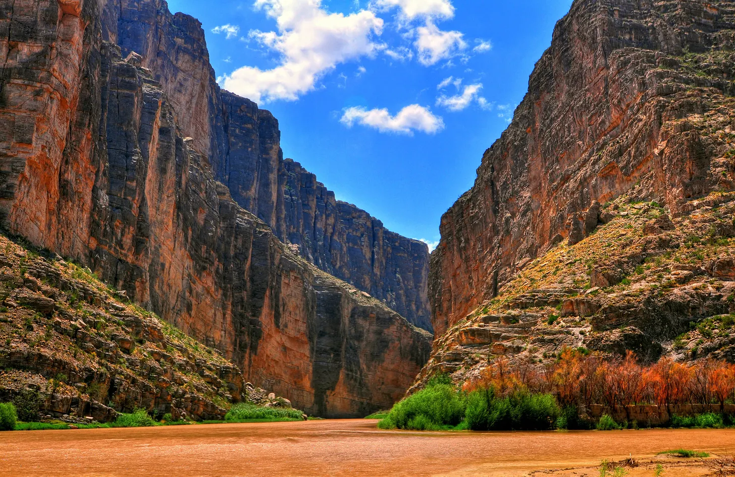 The Santa Elena Canyon at Big Bend National Park. Image by Robert Hensley @ Flickr.